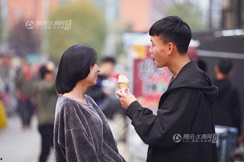 恋人共享,携手共筑甜蜜生活篇章