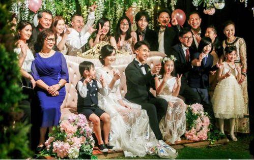 回到婚礼那一天,重温婚礼当天的甜蜜瞬间